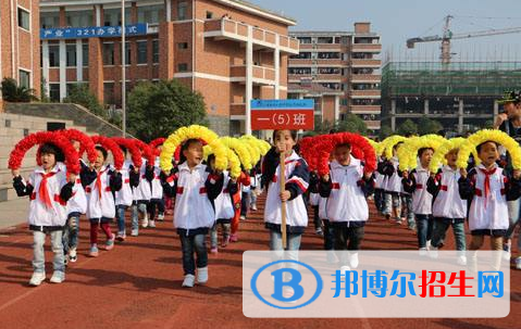 多地出现“阿哲热” 张信哲长沙演唱会被称“湘当好”【星空推荐】(图4) 星空游戏